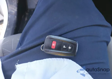 2020 Toyota Rav4 Xle из США, поврежденный, VIN 2T3P1RFV6LC083339